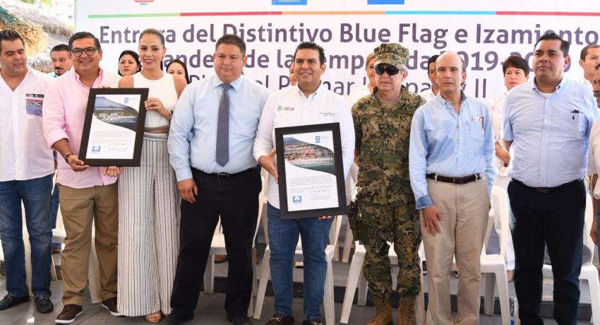 PRESIDENTE JSA LOGRA DISTINTIVO BLUE FLAG 2019-2020 PARA PLAYA EL PALMAR I Y II DE IXTAPA