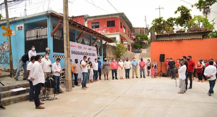 Más obras para las familias de Zihuatanejo con Jorge Sánchez como presidente