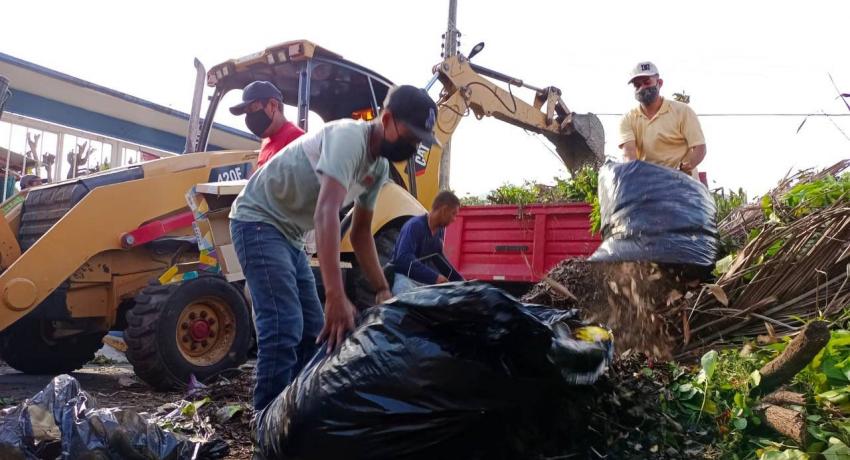 Servicios Públicos retira 257 toneladas de residuos con apoyo del personal del Programa Empleo Temporal.