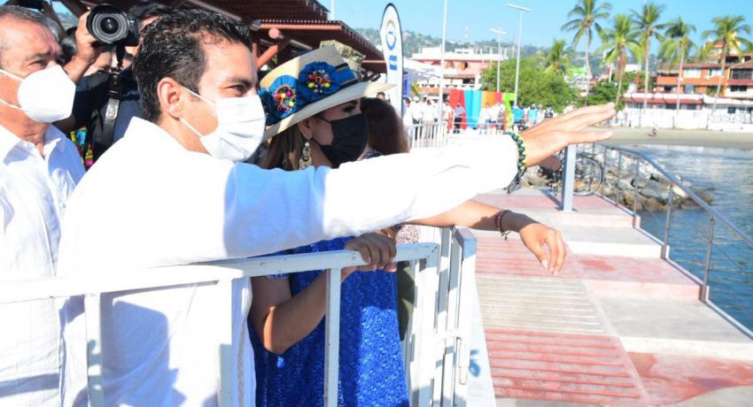 Gobernadora Evelyn Salgado y presidente Jorge Sánchez reciben primer crucero de la temporada