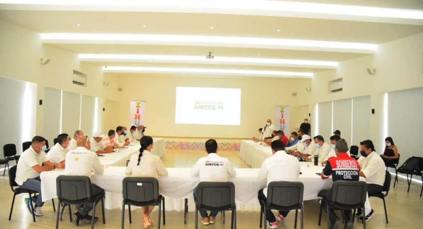 Presidente Jorge Sánchez anuncia Gala de Pirotecnia 2021 en Ixtapa Zihuatanejo 