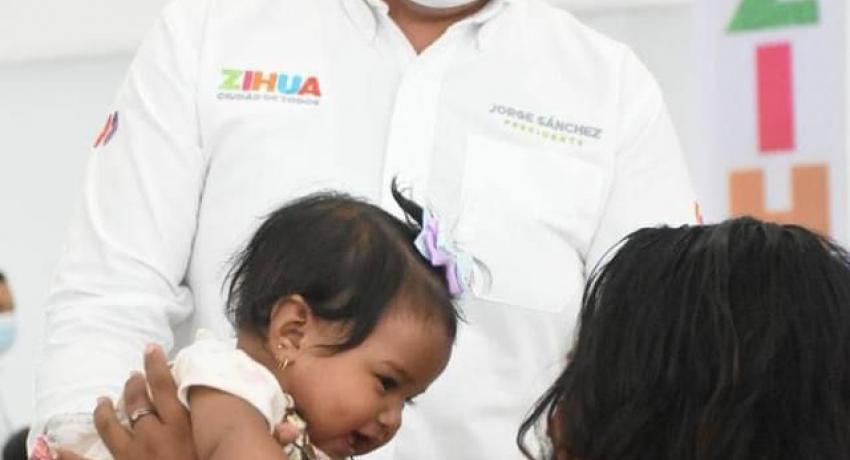Gobierno de Zihuatanejo realiza primera campaña gratuita de registros de nacimiento de 2022
