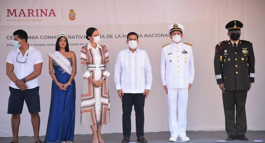 Presidente Jorge Sánchez asiste  a ceremonia conmemorativa del Día de la Marina Nacional