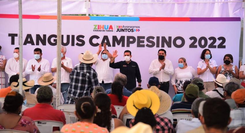 Gobierno de Jorge Sánchez beneficia a más de 1000 agricultores con Tianguis Campesino 2022