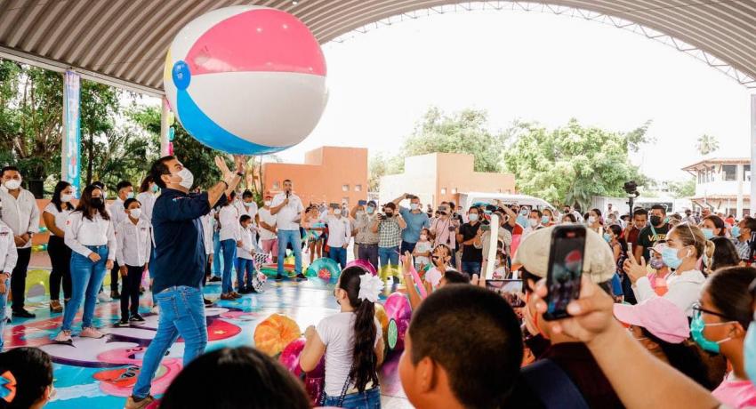Presidente Jorge Sánchez Allec arranca Cursos de Verano “Zihua Kids 2022”