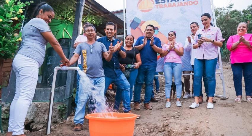Alcalde Jorge Sánchez Allec entrega red de agua potable e inicia nueva pavimentación en colonia Linda Vista