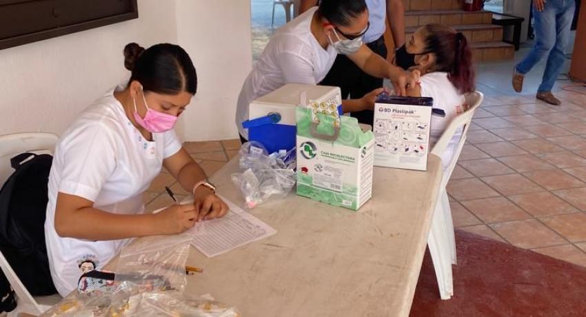 Gobierno municipal realiza  campaña intensiva de vacunación contra influenza: Pinzón Oregón