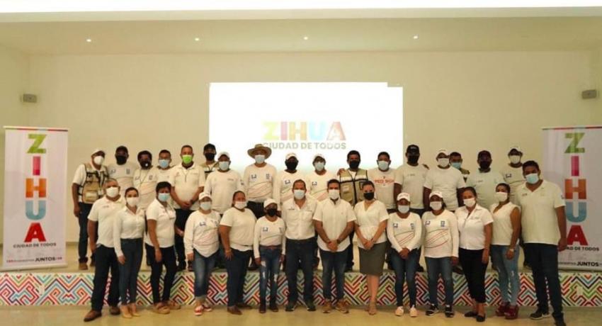 Alcalde JSA reconoce el trabajo del personal de Ecología municipal en playas de Ixtapa-Zihuatanejo