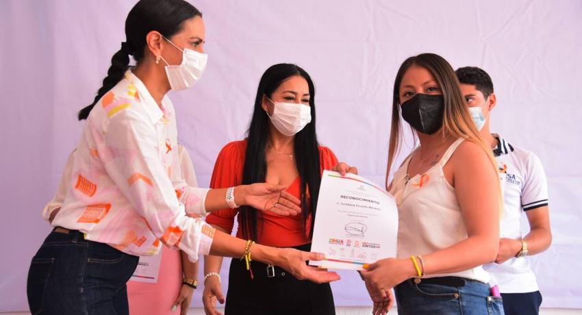 Lizette Tapia Castro reconoce propuestas de jóvenes para erradicar ...