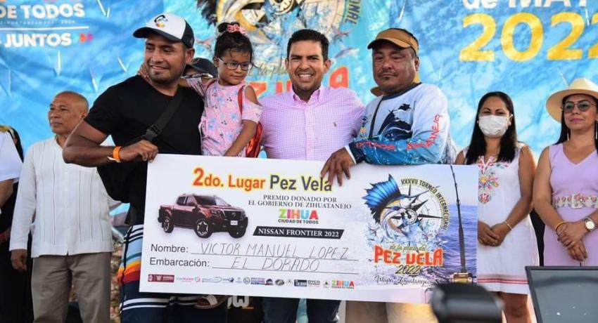 Alcalde Jorge Sánchez Allec encabeza premiación a ganadores de Torneo del Pez Vela 2022