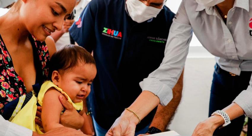 Presidente Jorge Sánchez y Lizette Tapia arrancan campaña de salud visual en Pantla