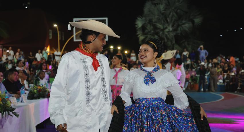 Secundaria José Martí celebró su 25 aniversario con la presidenta Lizette Tapia como invitada de honor