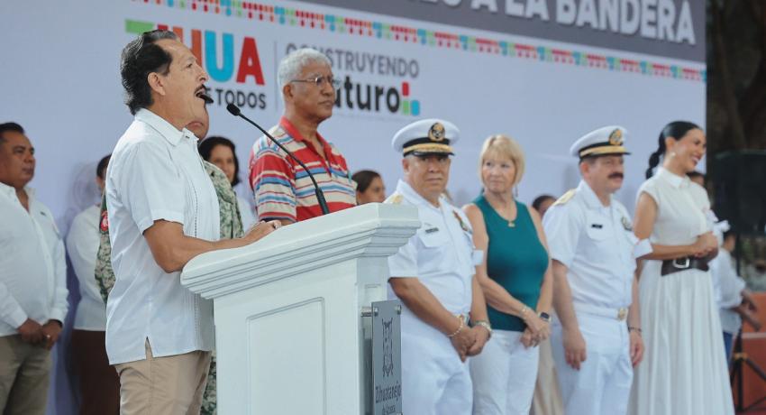 Presidenta Lizette Tapia Castro entrega espacio deportivo en Escuela Secundaria Técnica 52