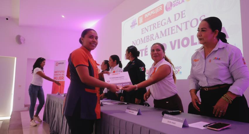 Gobierno de Zihuatanejo refuerza la Red Violeta con la suma de representantes del sector hotelero