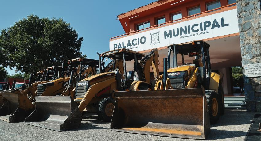 Presidenta Lizette Tapia Castro pone en marcha el programa anual de rehabilitación de caminos rurales.
