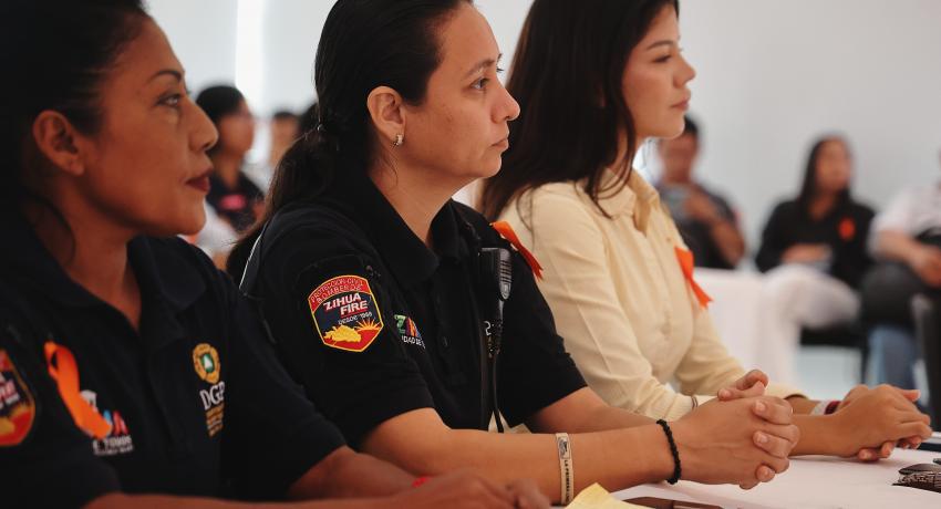 Gobierno de Lizette Tapia Castro capacita a servidores públicos en comunicación libre de violencia