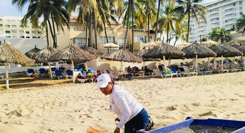 Servicios Públicos mantiene la ciudad limpia en temporada vacacional.