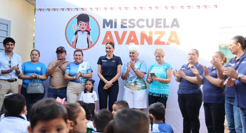 Presidenta Lizette Tapia Castro entrega cocina-comedor en Jardín de Niños de San José Ixtapa