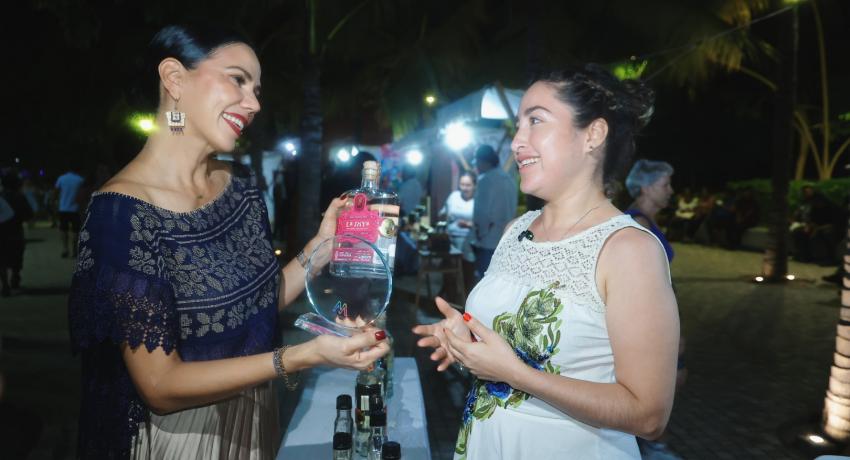 Fin de semana de intensa actividad en Zihuatanejo.