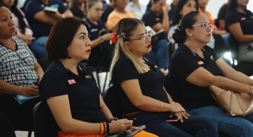 Gobierno de la presidenta Lizette Tapia Castro impulsa perspectiva de género entre trabajadores municipales