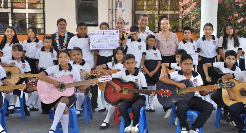 Gobierno de Lizette Tapia Castro impulsa el arte musical en escuelas para prevenir situaciones de violencia