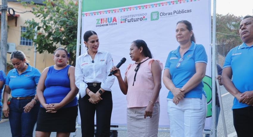 Andador Juan de la Barrera en la colonia Niños Héroes