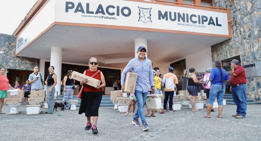 Construyendo mi Hogar beneficia a zihuatanejenses de colonias y comunidades.