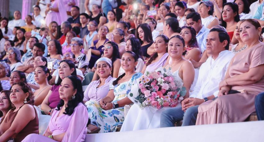 El gobierno de Lizette Tapia Castro reconoce y celebra a las Mujeres del Año en Zihuatanejo.