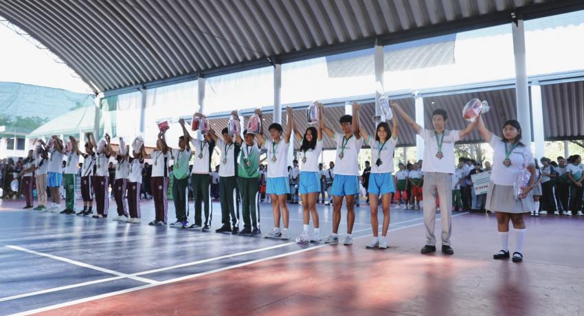 Presidenta Lizette Tapia Castro inaugura los Juegos Deportivos Escolares 2026 que se desarrollan en Zihuatanejo.