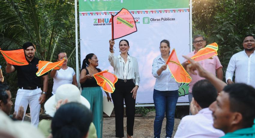 Gobierno municipal arranca obra de un espacio deportivo que beneficiará a 4 colonias.