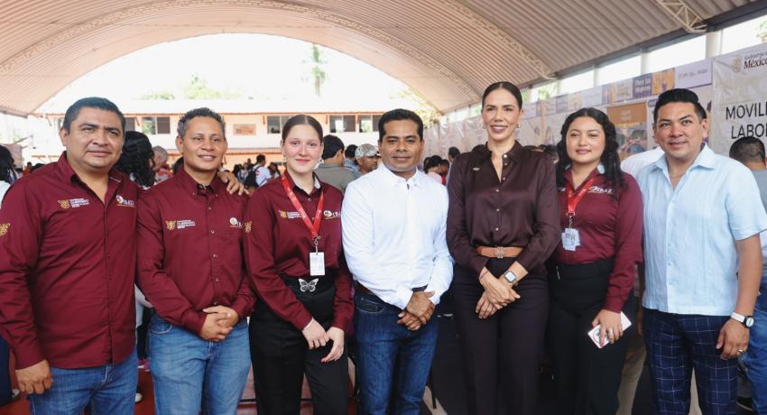 Con apoyo del gobierno de Lizette Tapia Castro se realiza Feria Nacional de Empleo para Mujeres 2026.