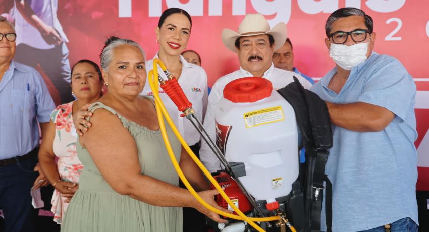 Presidenta Lizette Tapia Castro inaugura el Tianguis Campesino, que creció un 13% en beneficiarios