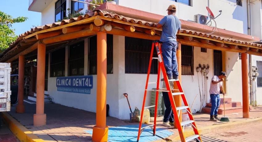 Gobierno de Zihuatanejo atiende la petición de comerciantes. 