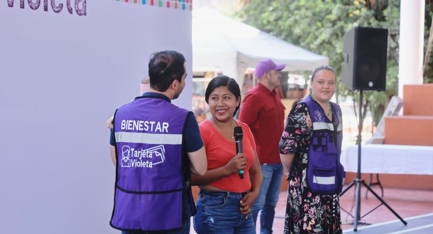 Secretario de Bienestar de Guerrero y presidenta Lizette Tapia Castro arrancan programa Tarjeta Violeta 2026