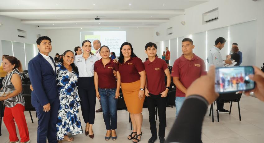 Presidenta Lizette Tapia Castro da la bienvenida a fundación global que impulsa el desarrollo empresarial