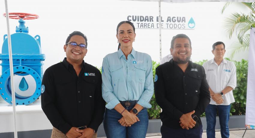 Gobierno de Lizette Tapia Castro dota de uniformes nuevos al personal de todas las áreas de la CAPAZ