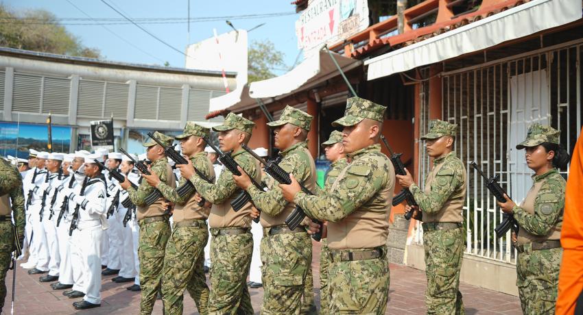 Conmemoran el 112 aniversario de la gesta heroica del Teniente José Azueta Abad en Veracruz.