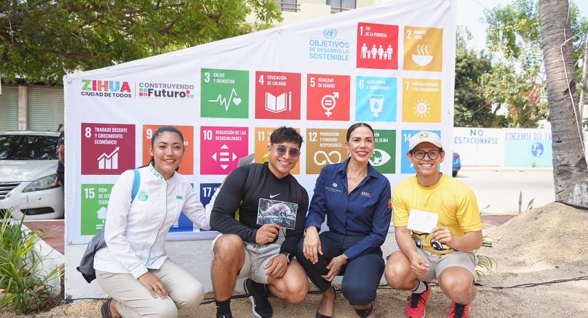 Tras lograr su recuperación, presidenta Lizette Tapia Castro reinaugura Plaza de la Tierra en Zihuatanejo