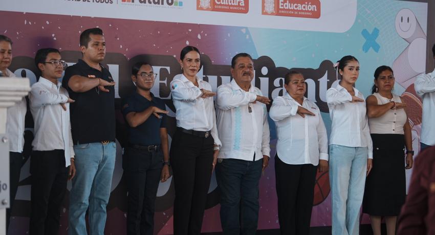 Presidenta Lizette Tapia Castro pone en marcha actividades deportivas de la Semana del Estudiante 2026