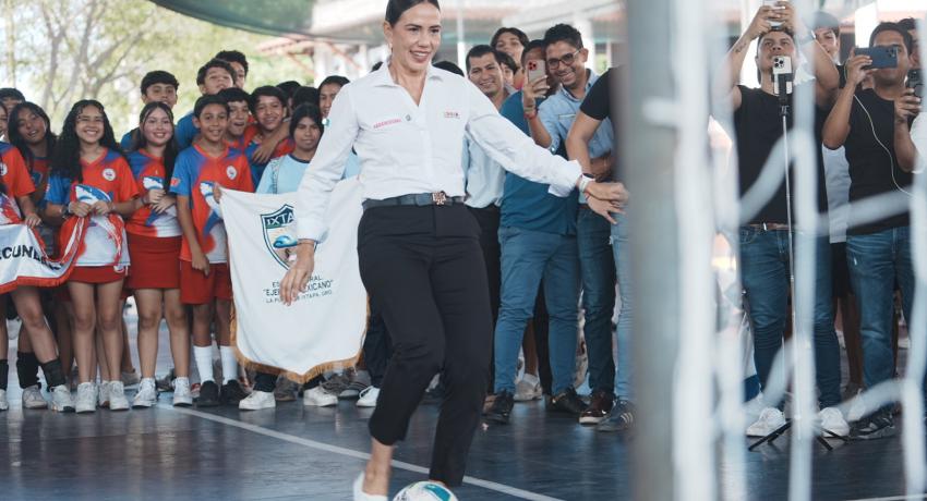 Presidenta Lizette Tapia Castro pone en marcha actividades deportivas de la Semana del Estudiante 2026
