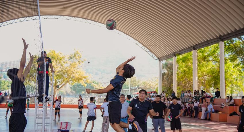 Se desarrolla con orden e intensidad la Semana Deportiva por el Día del Estudiante