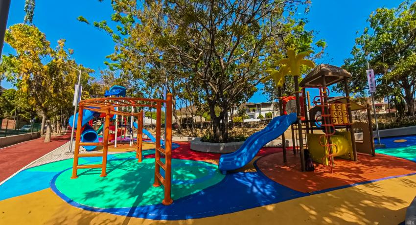 Inaugura Lizette Tapia Castro el Parque Infantil Ángelus