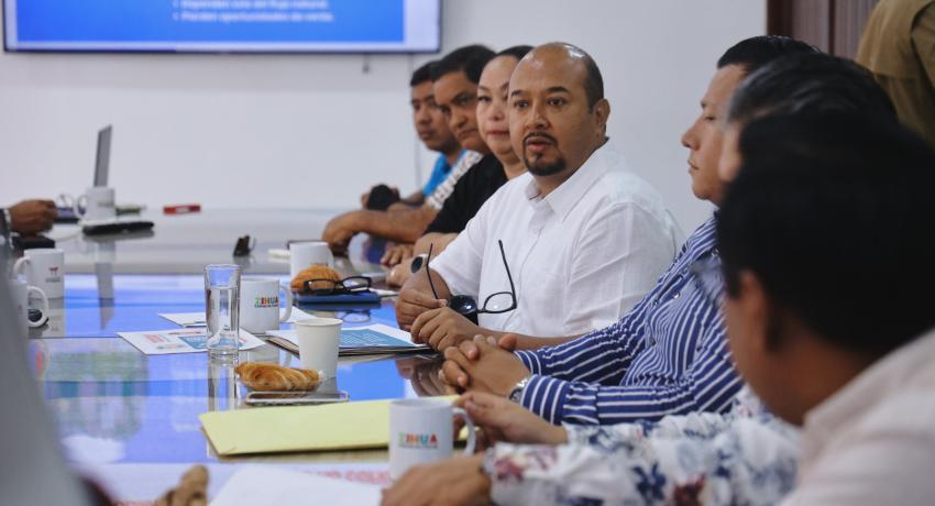 Se reúne la presidenta Lizette Tapia Castro con el Grupo Empresarial Ixtapa.