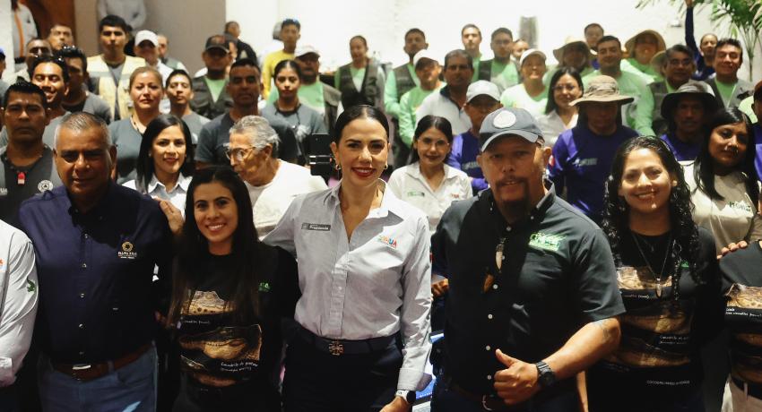 Gobierno de Lizette Tapia Castro trae curso de capacitación para el manejo adecuado de los cocodrilos