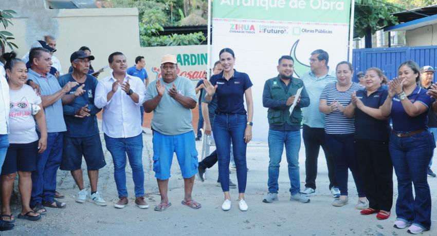 Arranca importante obra vial en la colonia Ampliación Los Reyes.