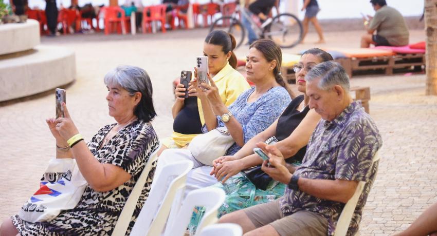 Gobierno Municipal promueve la cultura con el recital literario.