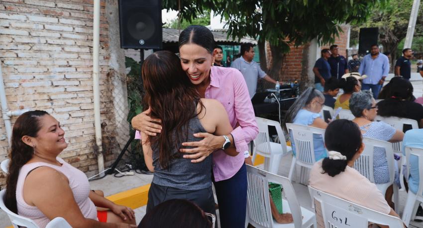 La obra pública impulsa el desarrollo de Pantla: Lizette Tapia