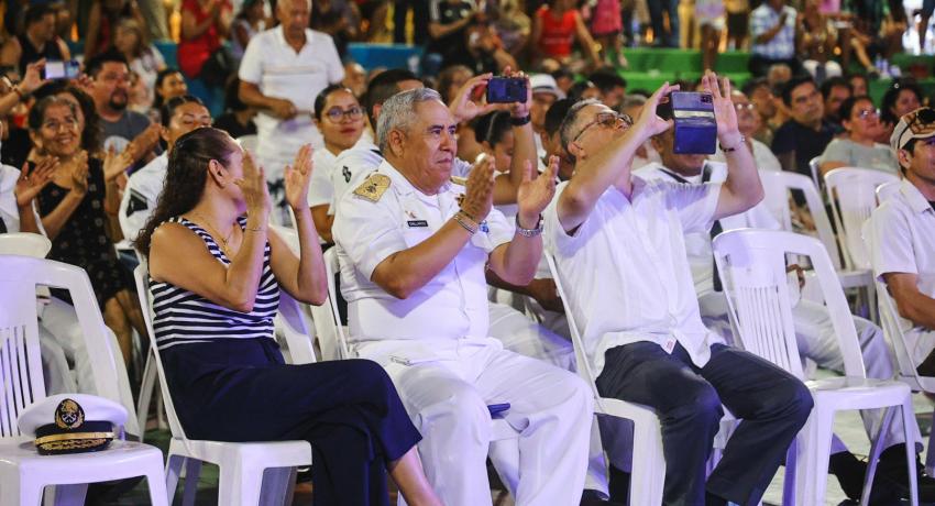 Con eventos culturales se vive un buen fin de semana.