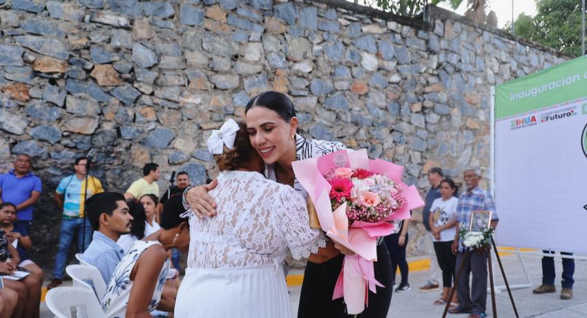 Cumple el Gobierno Municipal con la colonia El Manguito