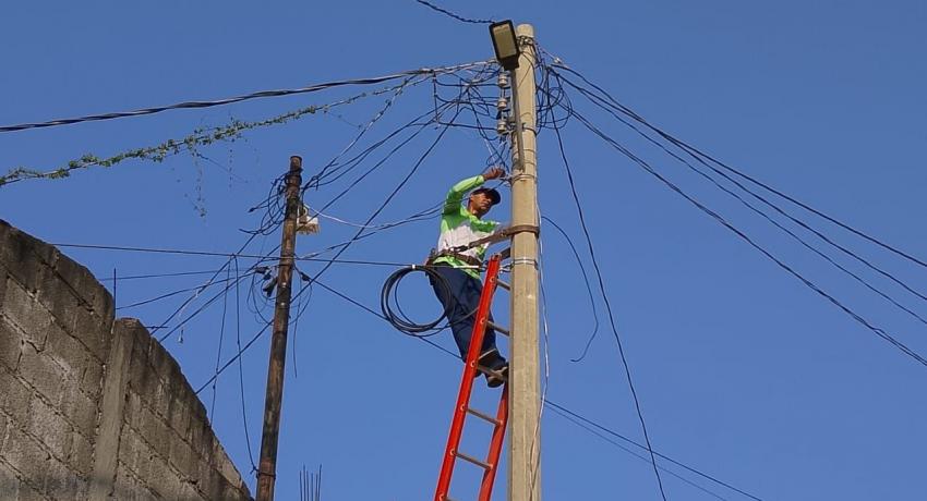 Servicios Públicos atiende la calle Mar Egeo, acceso al Hospital General